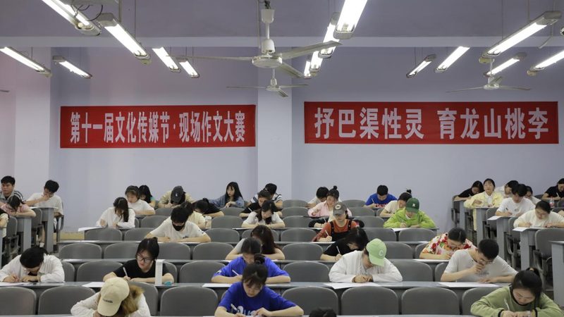 企业宣传片：MG动画与实拍之别